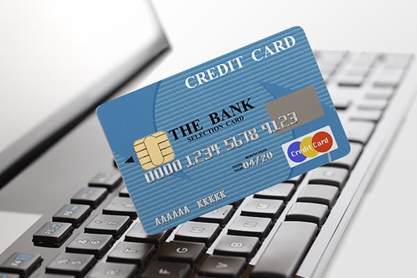 クレジットカードでお金を借りる